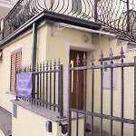 Veronica Rooms, 公寓