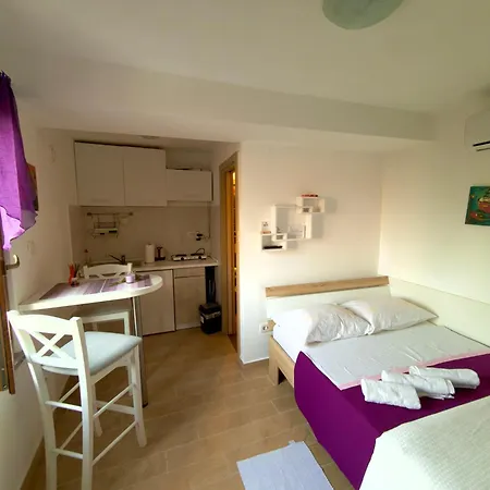Veronica Rooms, Apartman Abbázia